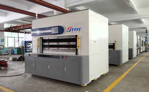 真空压合机在气凝胶上的操纵